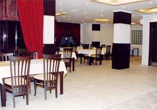 Carna Garden Hotel Side Exterior photo