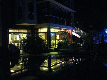 Carna Garden Hotel Side Exterior photo